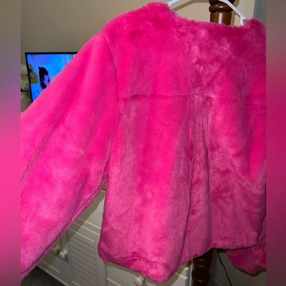 See And Be Seen Pink Faux Fur Jacket - Picture 12 of 15